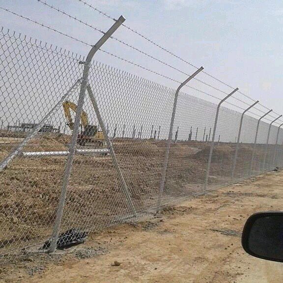 شبوك مزارع وشبوك ملاعب وجميع انواع الشبوك