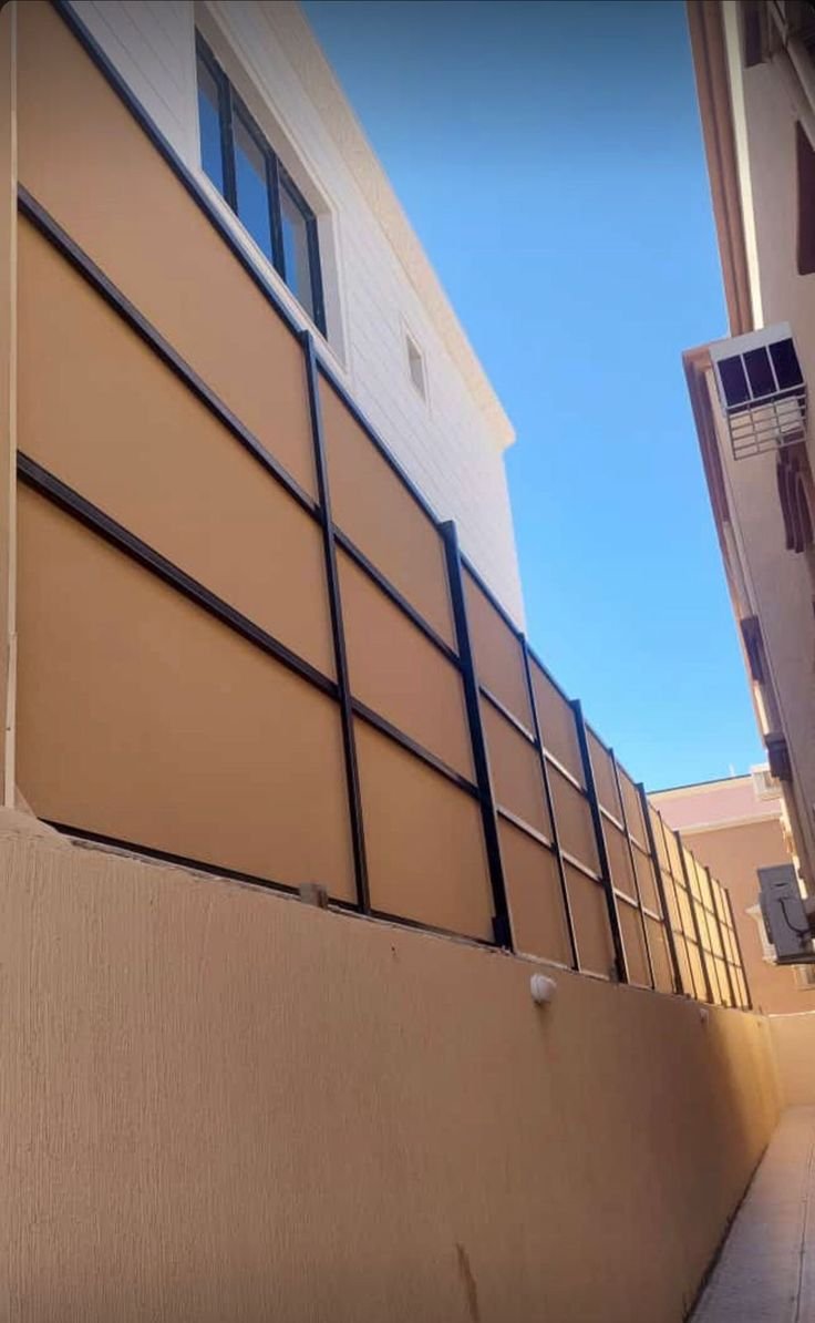 مقاول سواتر محترف يقدم أفضل الحلول في الدمام.