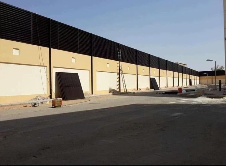 سواتر حديد خارجية بألوان متعددة في حي الفرسان الدمام.