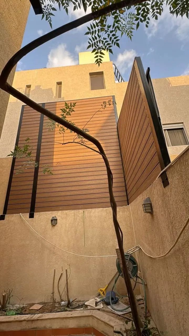 تنفيذ سواتر خصوصية للمنازل في الدمام.