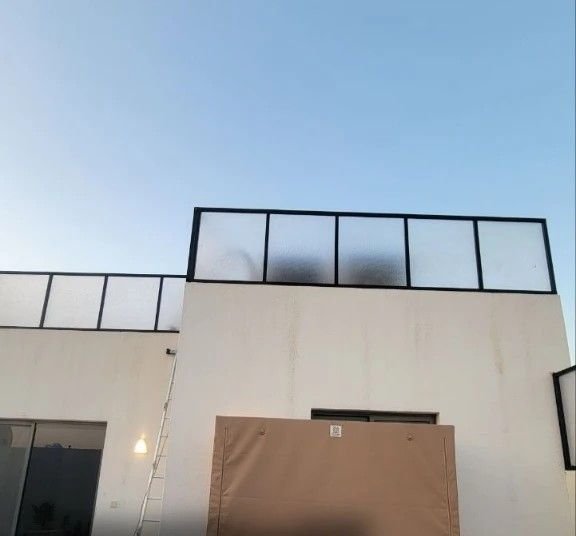 سواتر مجدول قوية توفر الخصوصية والحماية في الدمام.